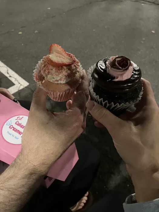Lil' Cakes & Creamery Picture 2