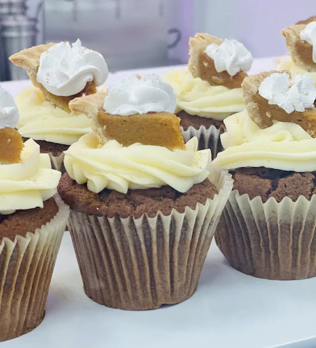 Lil' Cakes & Creamery Picture 4
