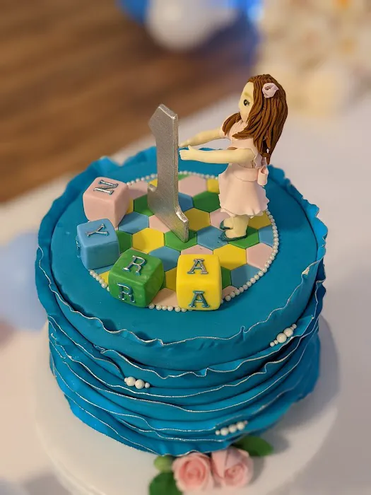 Honey Bee Pastries, LLC Picture 4