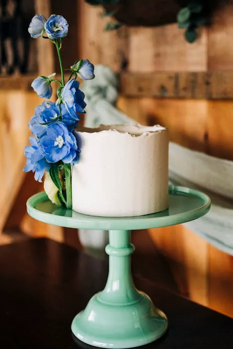 Wineberry Cakes and Confections Picture 3