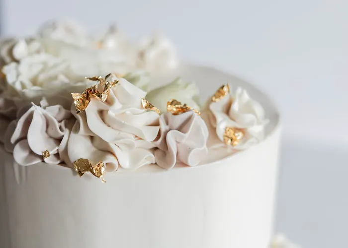 Wineberry Cakes and Confections Picture 5