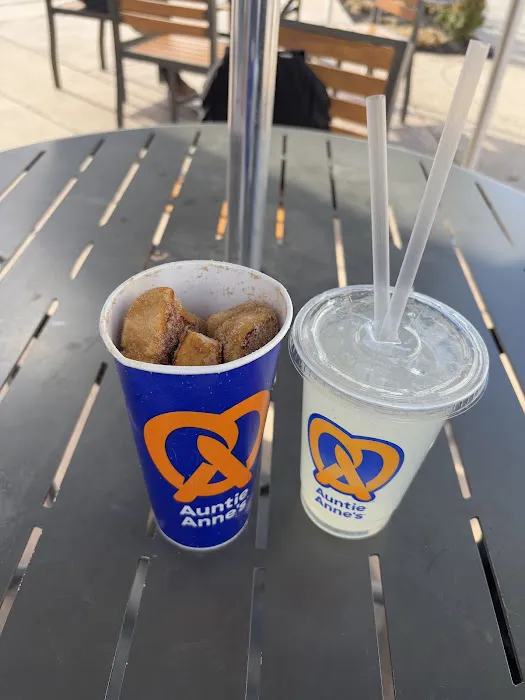 Auntie Anne's Picture 5