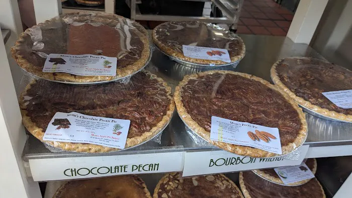Mom's Apple Pie Bakery Picture 6