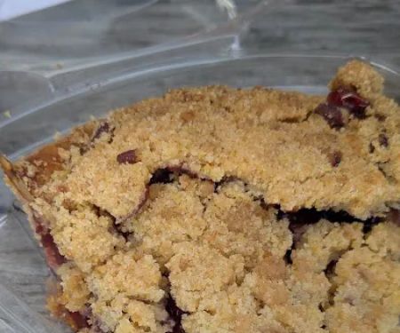 Mom's Apple Pie Bakery