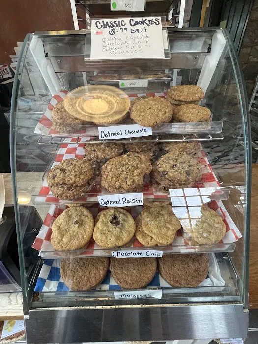 Mom's Apple Pie Bakery Picture 9