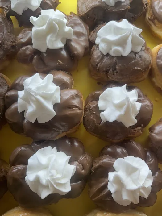 Raya Daylight Donuts Picture 2