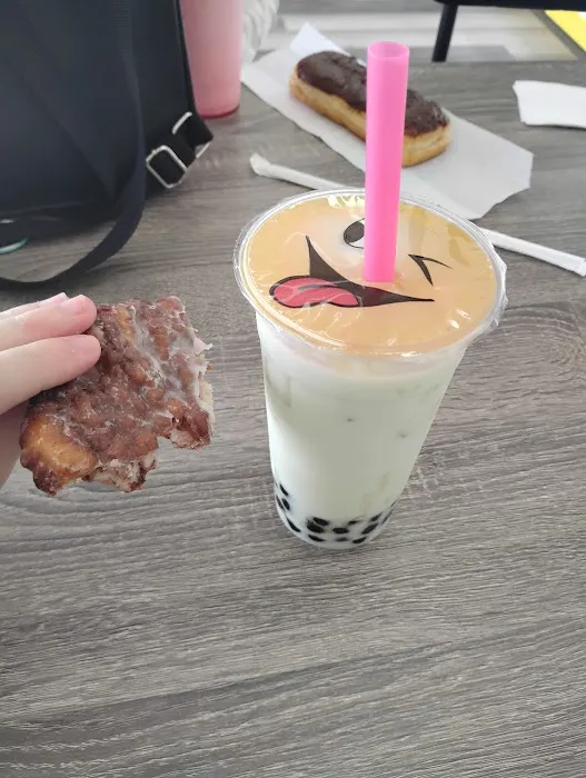 Raya Daylight Donuts Picture 1