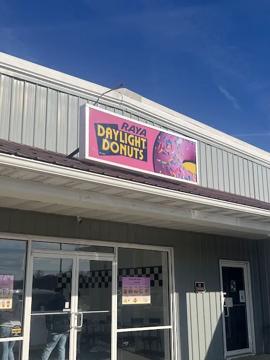 Raya Daylight Donuts Picture 9