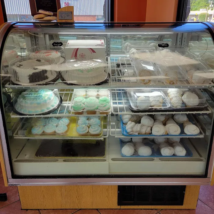 Dixie Cream Donut Shop Picture 10