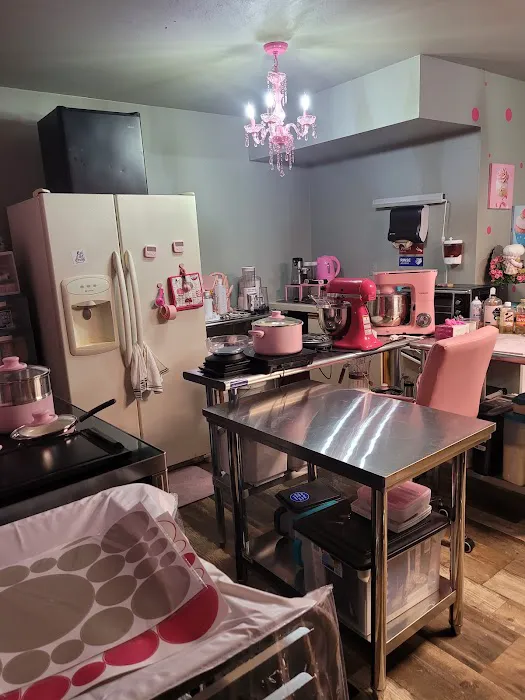 Trinababes Country Cupboard Picture 2