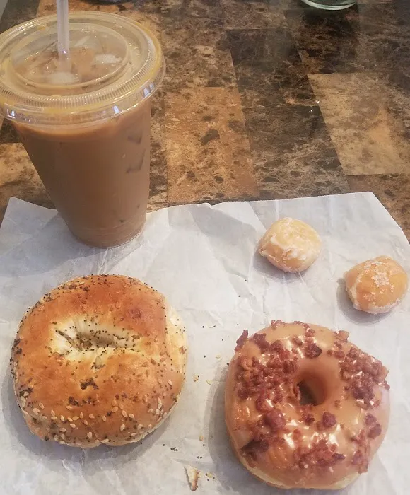 Donut Lane Picture 7