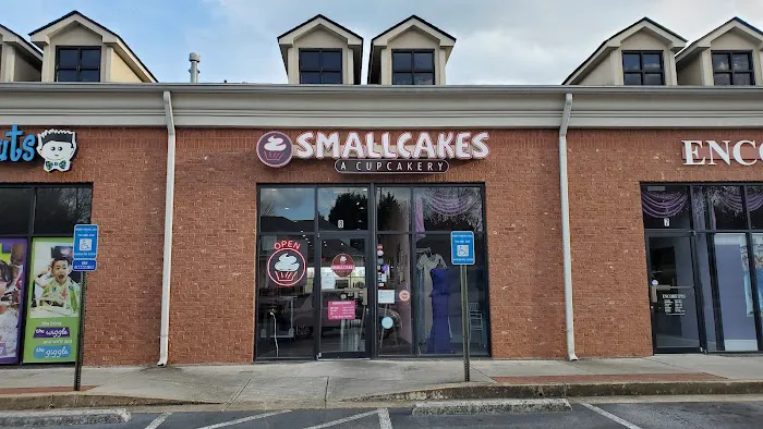 Smallcakes Cupcakery Marietta/West Cobb Picture 6
