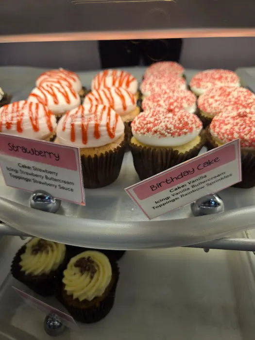 Smallcakes Cupcakery Marietta/West Cobb Picture 8