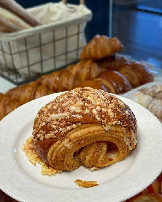 Bonnin's bakery Picture 2