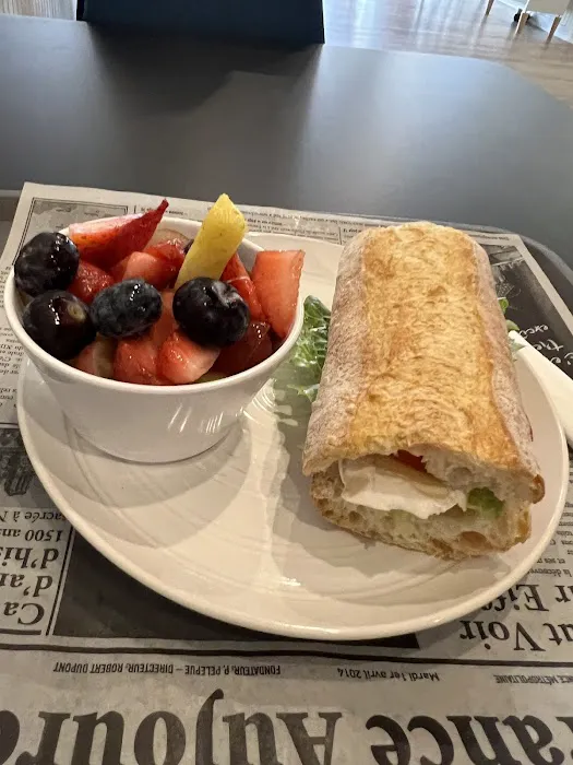 Bonnin's bakery Picture 9