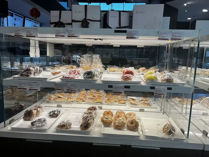 Sweet Hut Bakery & Cafe Picture 10