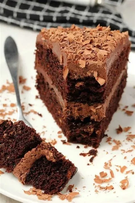 How to Make the Best Vegan Chocolate Cake from Scratch
