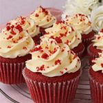 How to Make Moist and Fluffy Red Velvet Cupcakes: Expert Baking Tips