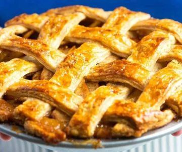 How to Make the Best Apple Pie with Fresh Ingredients | Expert Baking Tips