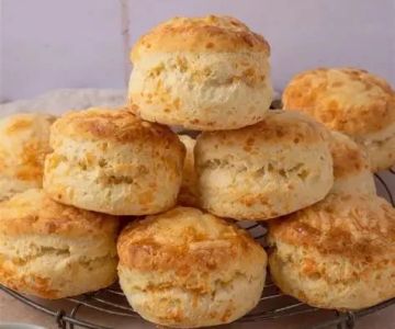 How to Make Easy, Flaky Cheese Scones: A Simple Recipe for Perfect Results