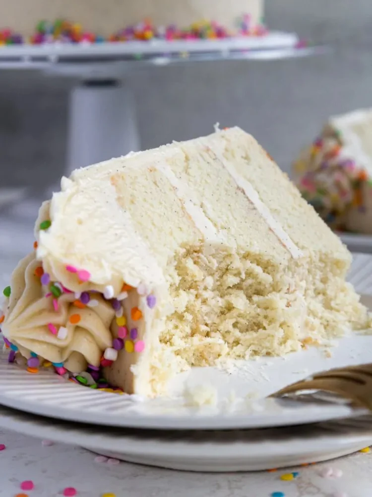How to Make the Best Vanilla Bean Cake from Scratch – Expert Baking Tips
