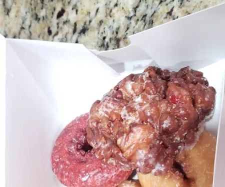 Douglas Donuts in Hiram