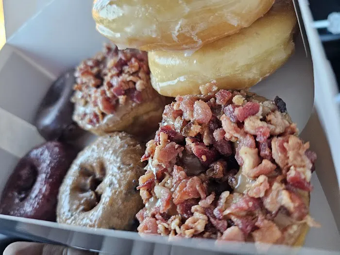 Douglas Donuts in Hiram Picture 8