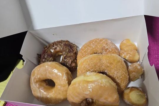 Ray's Donut Shop