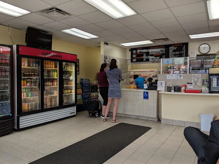 Ray's Donut Shop Picture 9