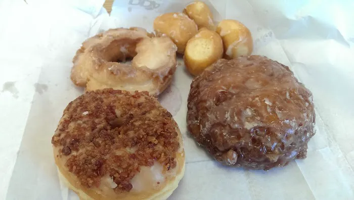 Ray's Donut Shop Picture 10