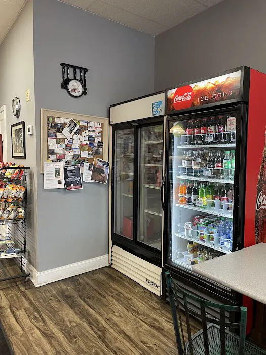 Bagels & Deli Picture 3