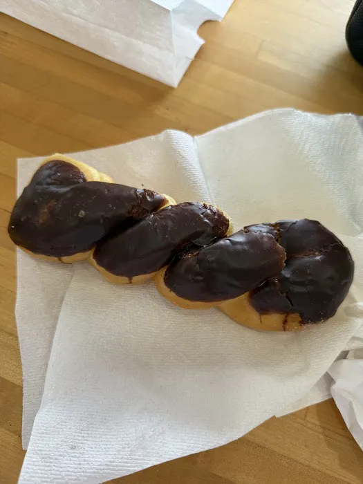 Marietta Donuts ( E Piedmont Rd) Picture 2