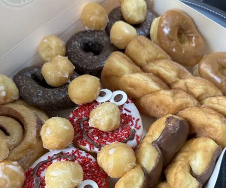 Marietta Donuts ( E Piedmont Rd)