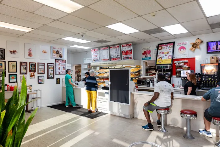Dough In The Box DONUTS - Marietta Picture 6