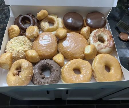 Dough In The Box DONUTS - Marietta