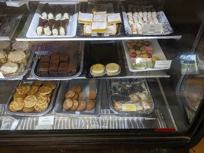 Nola's Bakery LLC Picture 2