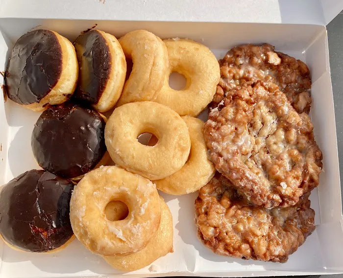 Daylight Donuts Cartersville GA Picture 2