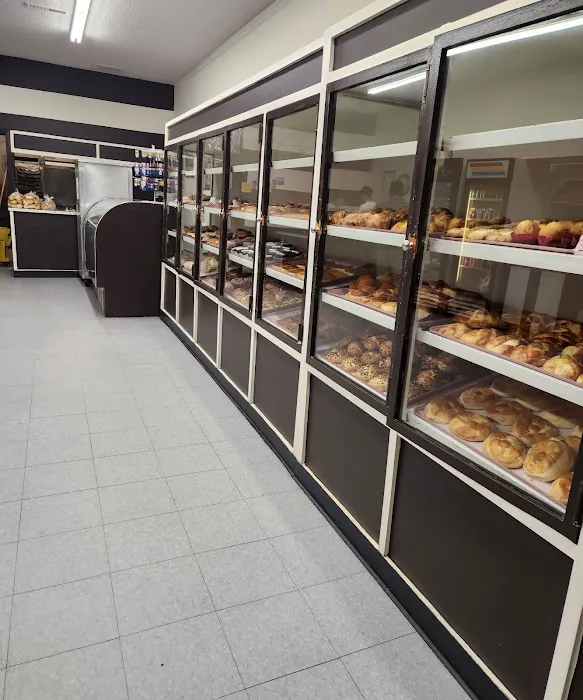 La Suprema Bakery Picture 4