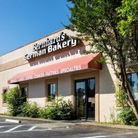 Bernhard's German Bakery & Deli ico