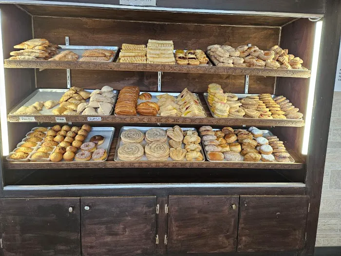 Salazar's Bakery Picture 8