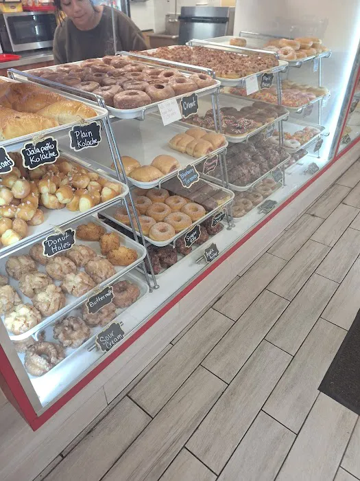 Ray's Donuts Picture 5
