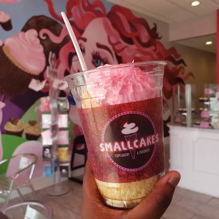 Smallcakes Cupcakery Marietta - East Cobb Picture 4