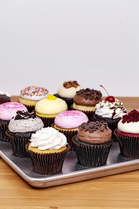 Smallcakes Cupcakery Marietta - East Cobb Picture 8