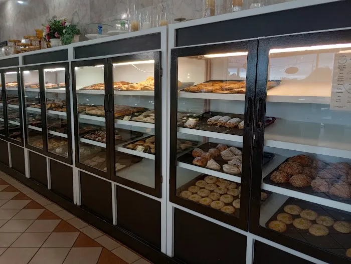 La Suprema Bakery & Panaderia Picture 6