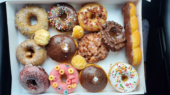 Marietta Donuts (Johnson Ferry Rd, Marietta) Picture 4