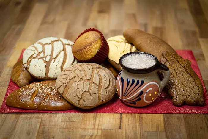 La Esmeralda Bakery Picture 2