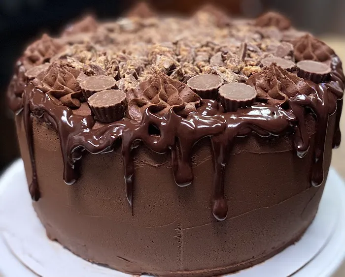 Iced And Topped Bakery Shoppe Picture 4