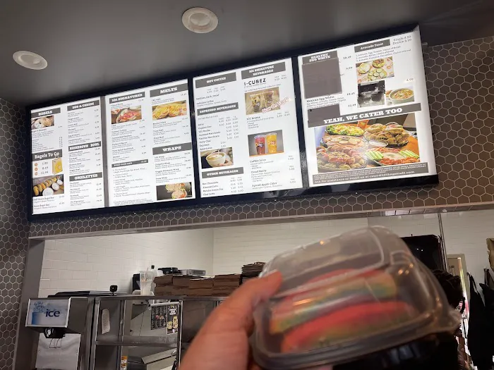 101 bagel Cafe Picture 9