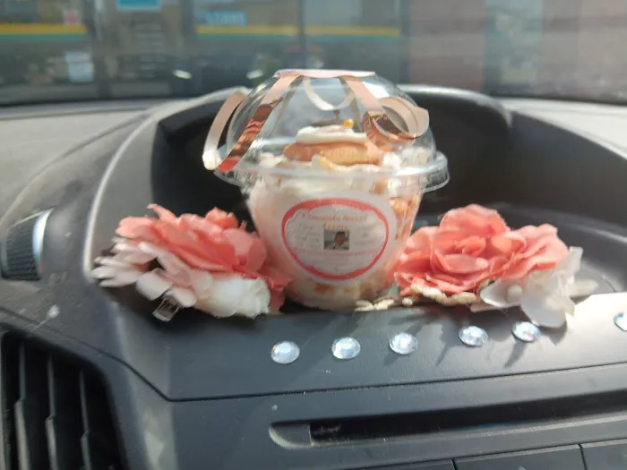 CONSUELO SWEET TREATS Picture 4