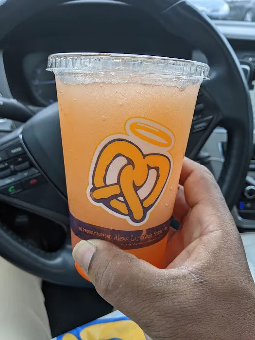 Auntie Anne's Picture 9